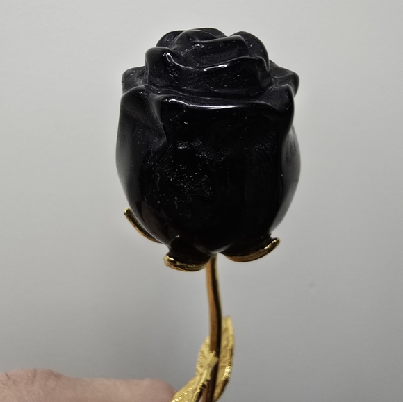 Obsidian Crystal Rose - Picture 8 of 11